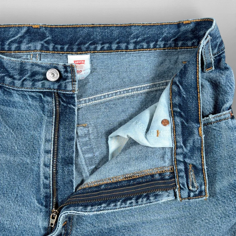 Vintage Levis 550 Jeans Mens 38x30 Blue Denim Relaxed Tapered Medium Wash Y2K